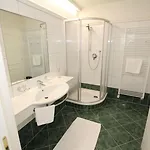 Hotel Goldener Stern Abtenau