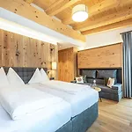 Goldener Stern Hotel 4*