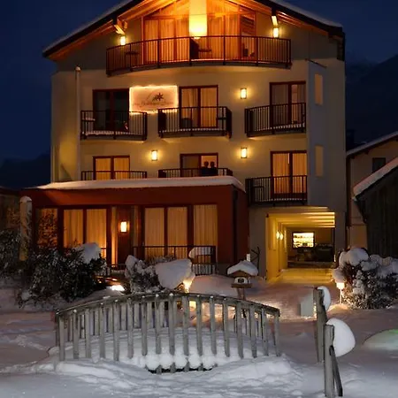 Goldener Stern 4*