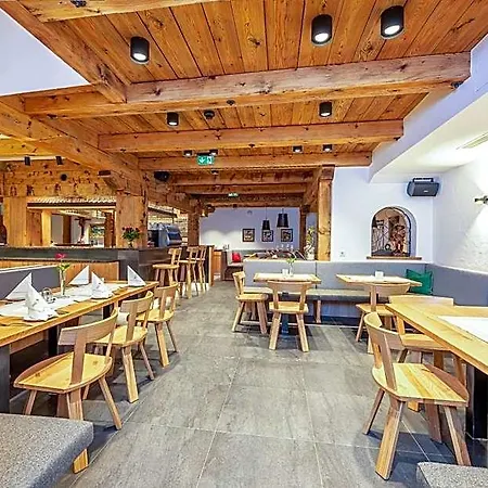 Hotel Goldener Stern Abtenau
