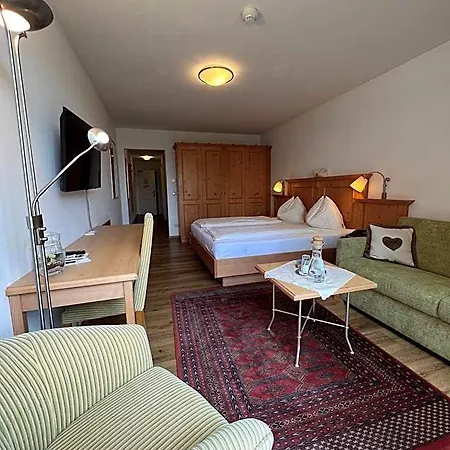 Hotel Goldener Stern Abtenau