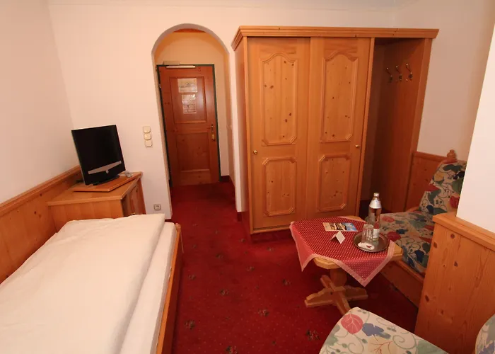 فندق Goldener Stern 4*